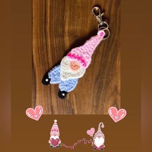 Loving Gnome Keychain - Handmade - Brand New